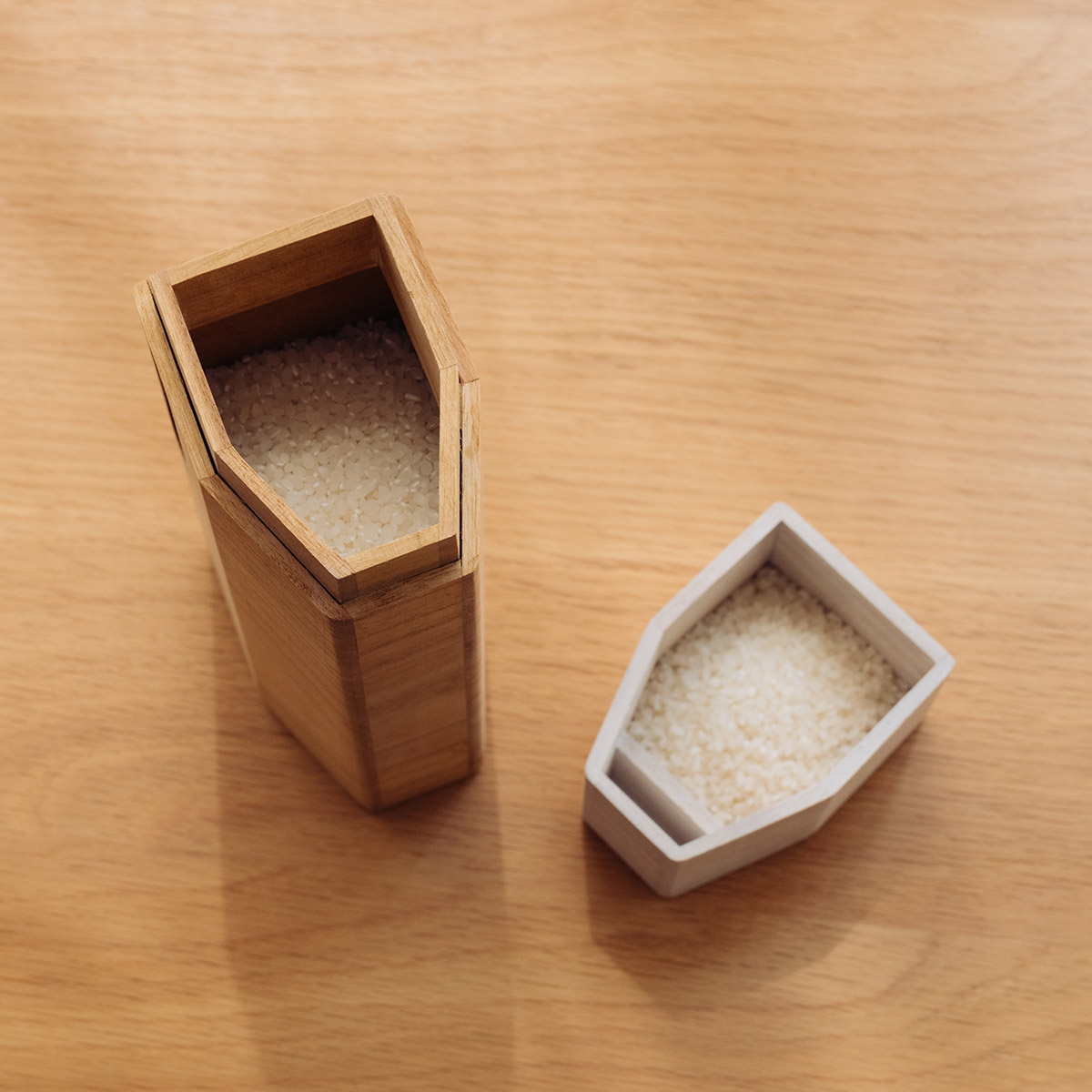 桐製冷蔵庫米びつ 1kg