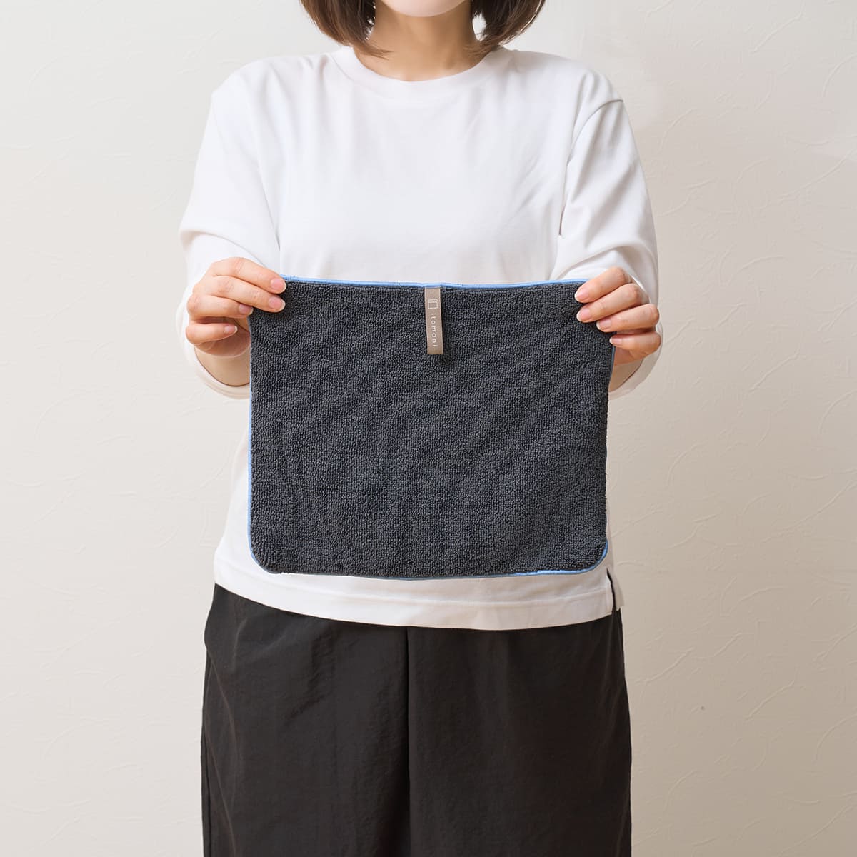 たっぷり吸水する万能クロス S