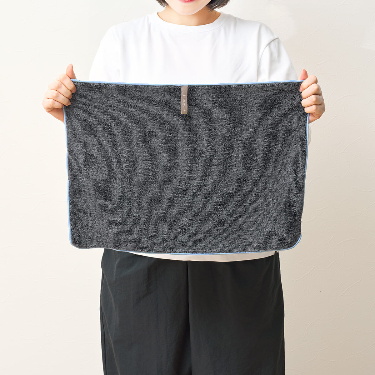 たっぷり吸水する万能クロス L
