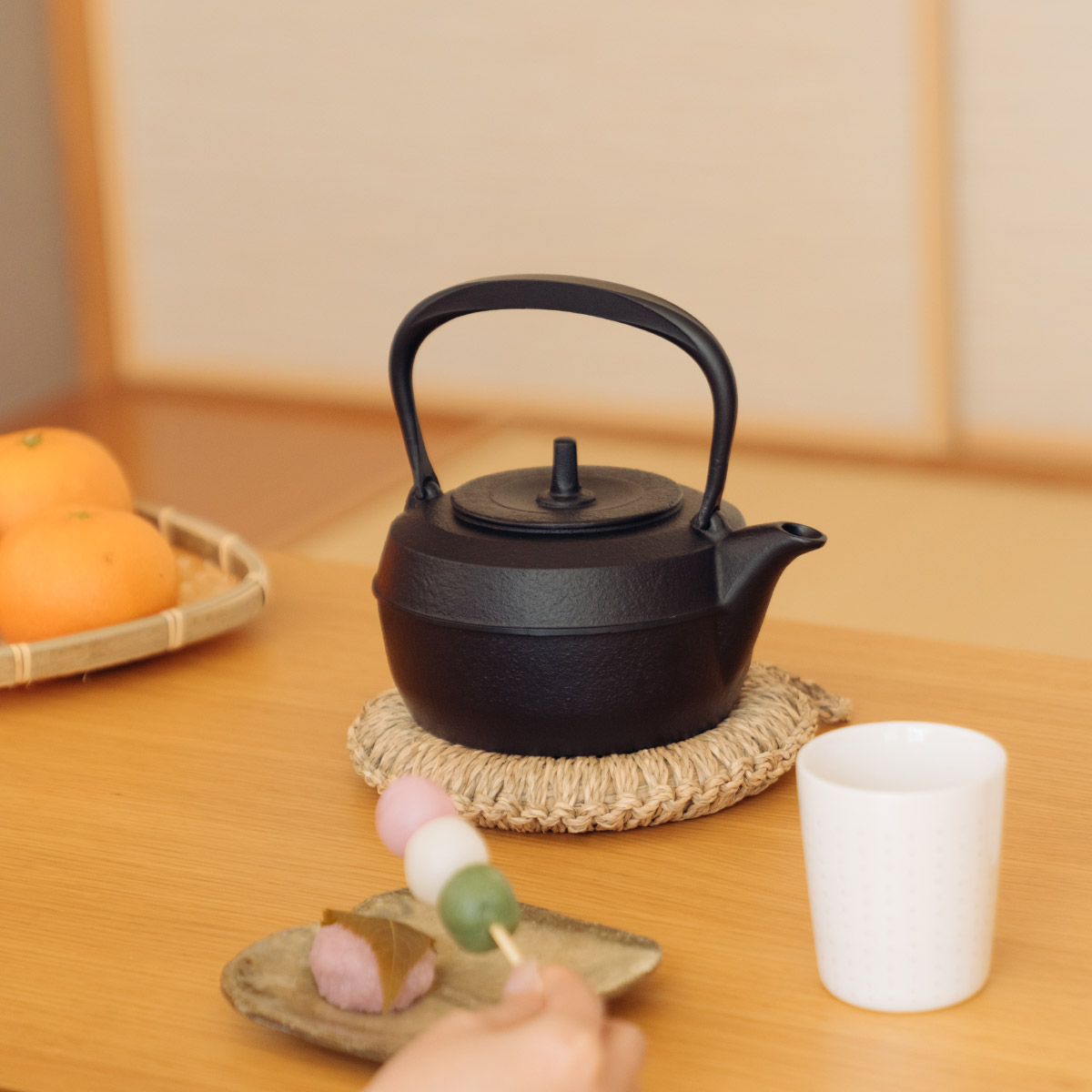 【3BUY20%OFF対象】【岩鋳】南部鉄器 鉄瓶 ケトルバウム黒焼付 1.1L IH対応