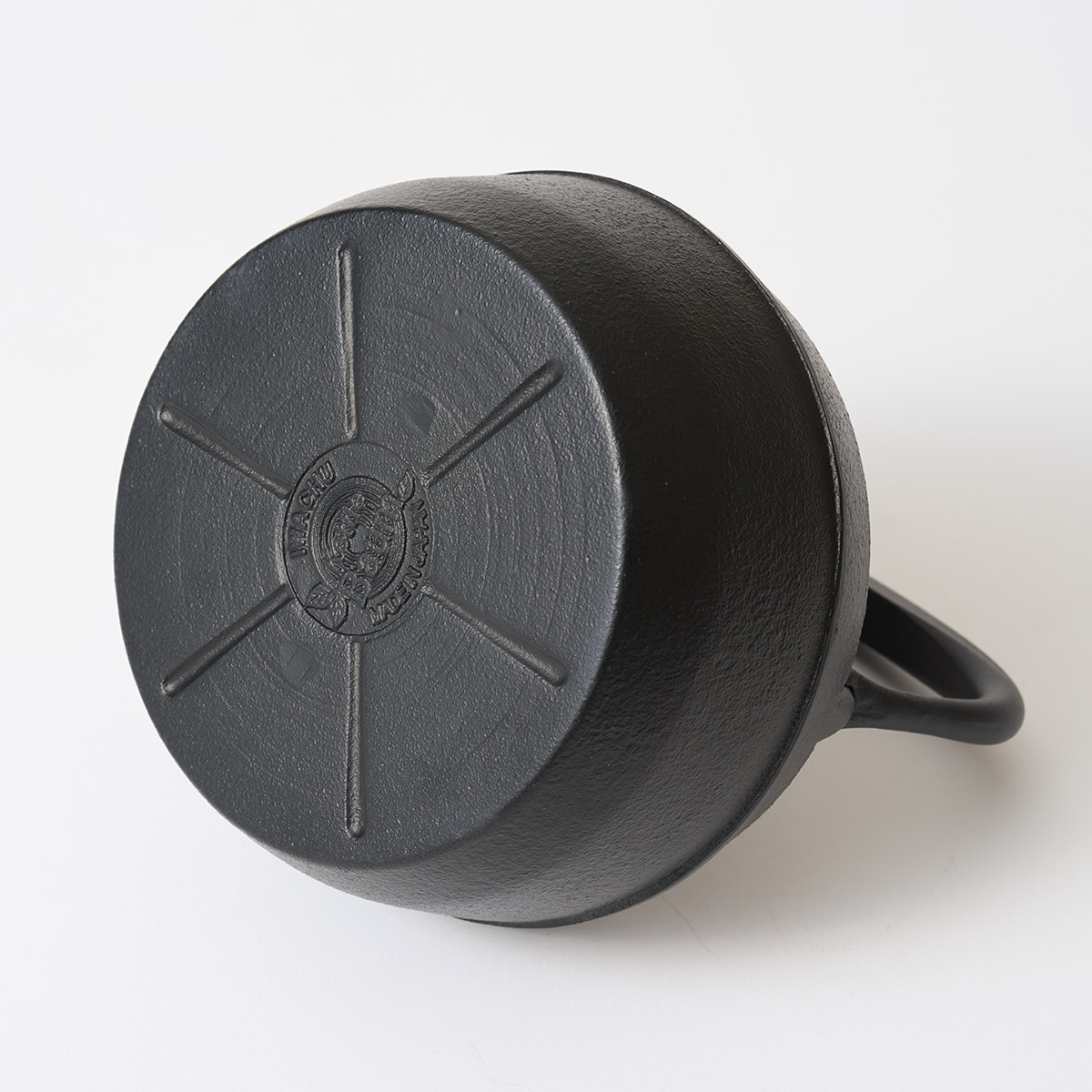 【3BUY20%OFF対象】【岩鋳】南部鉄器 鉄瓶 ケトルバウム黒焼付 1.1L IH対応