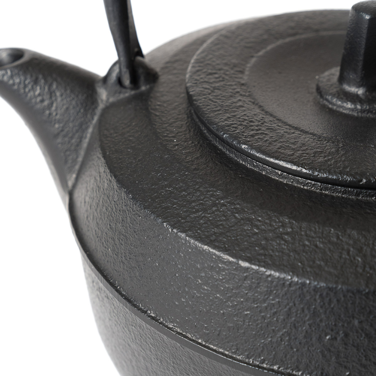 【3BUY20%OFF対象】【岩鋳】南部鉄器 鉄瓶 ケトルバウム黒焼付 1.1L IH対応