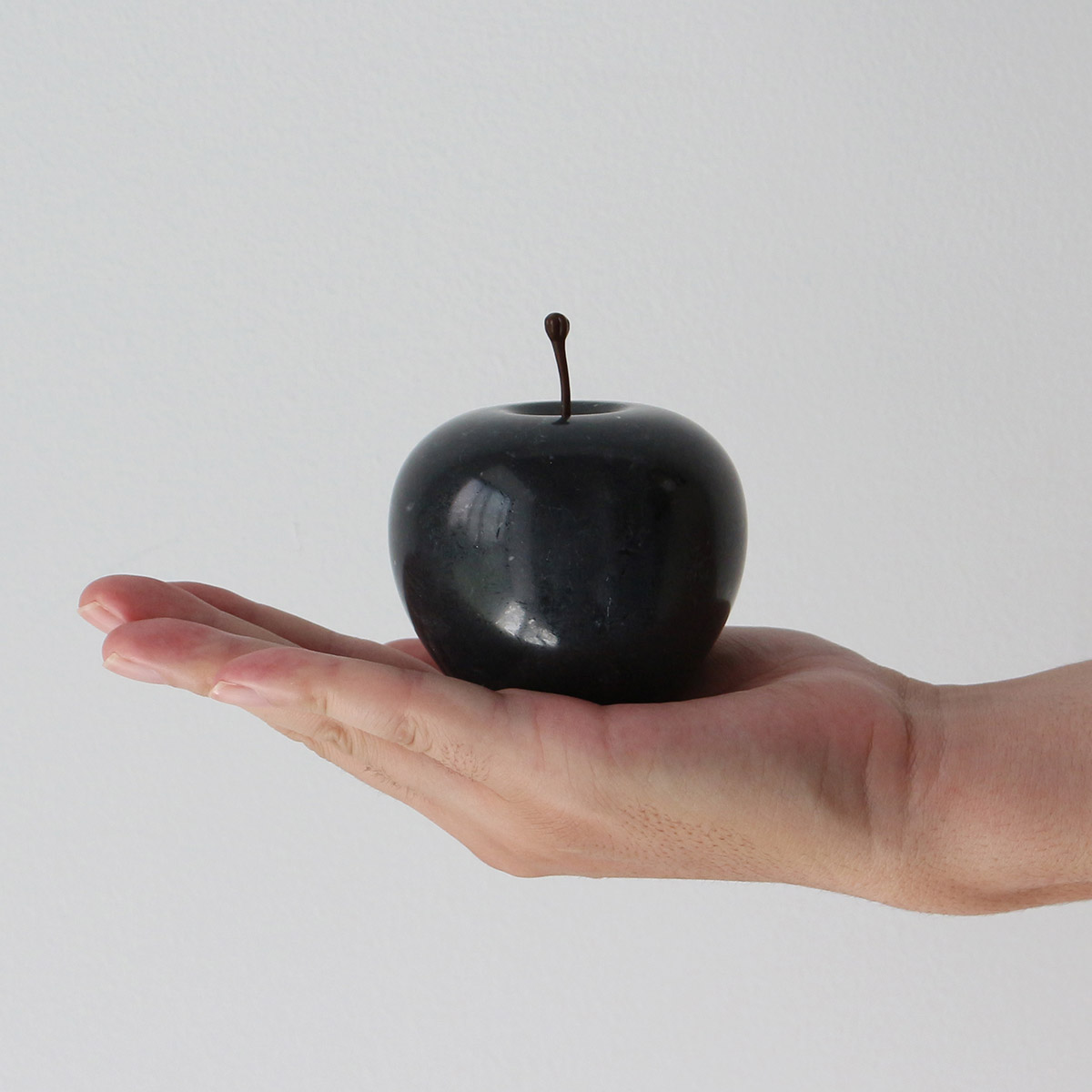 マーブルアップル ラージ(ブラック)