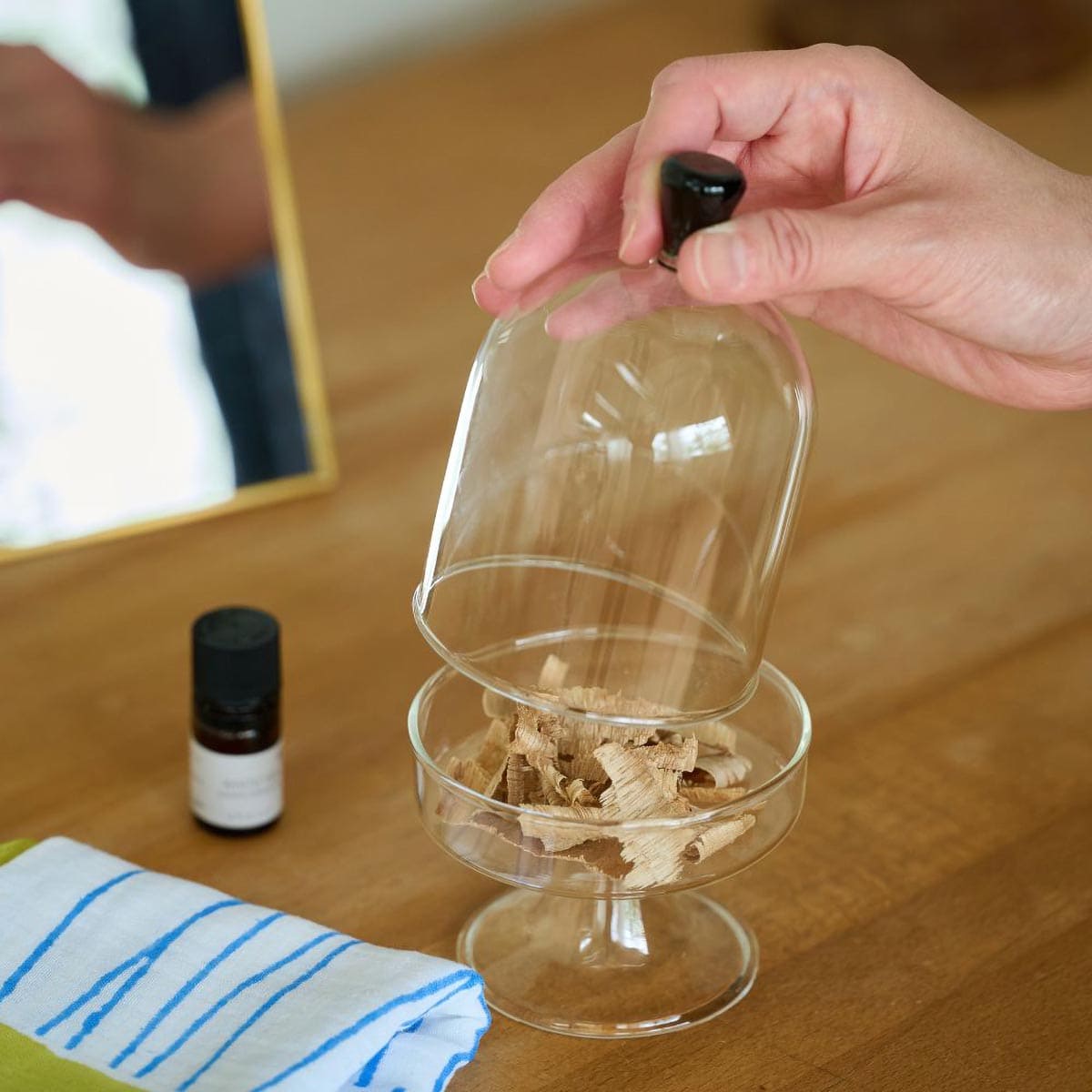 香皿としても使える 蓋付きガラスのミニコンポート L