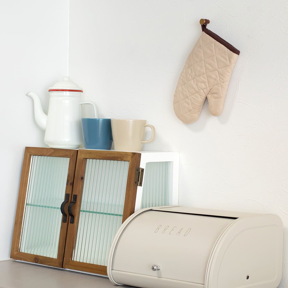 穴が目立ちにくい 木とBRASSのピンフック