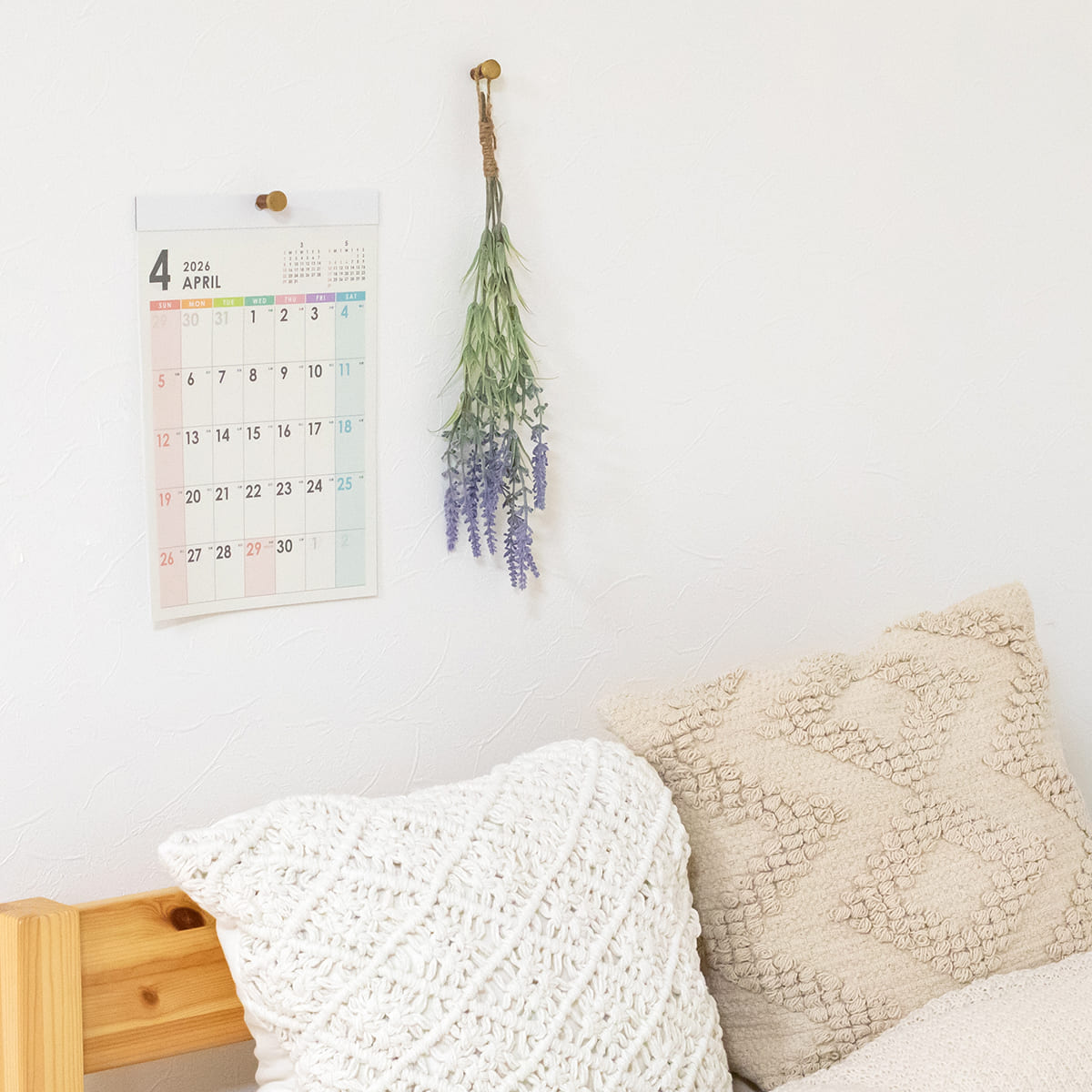 穴が目立ちにくい 木とBRASSのピンフック