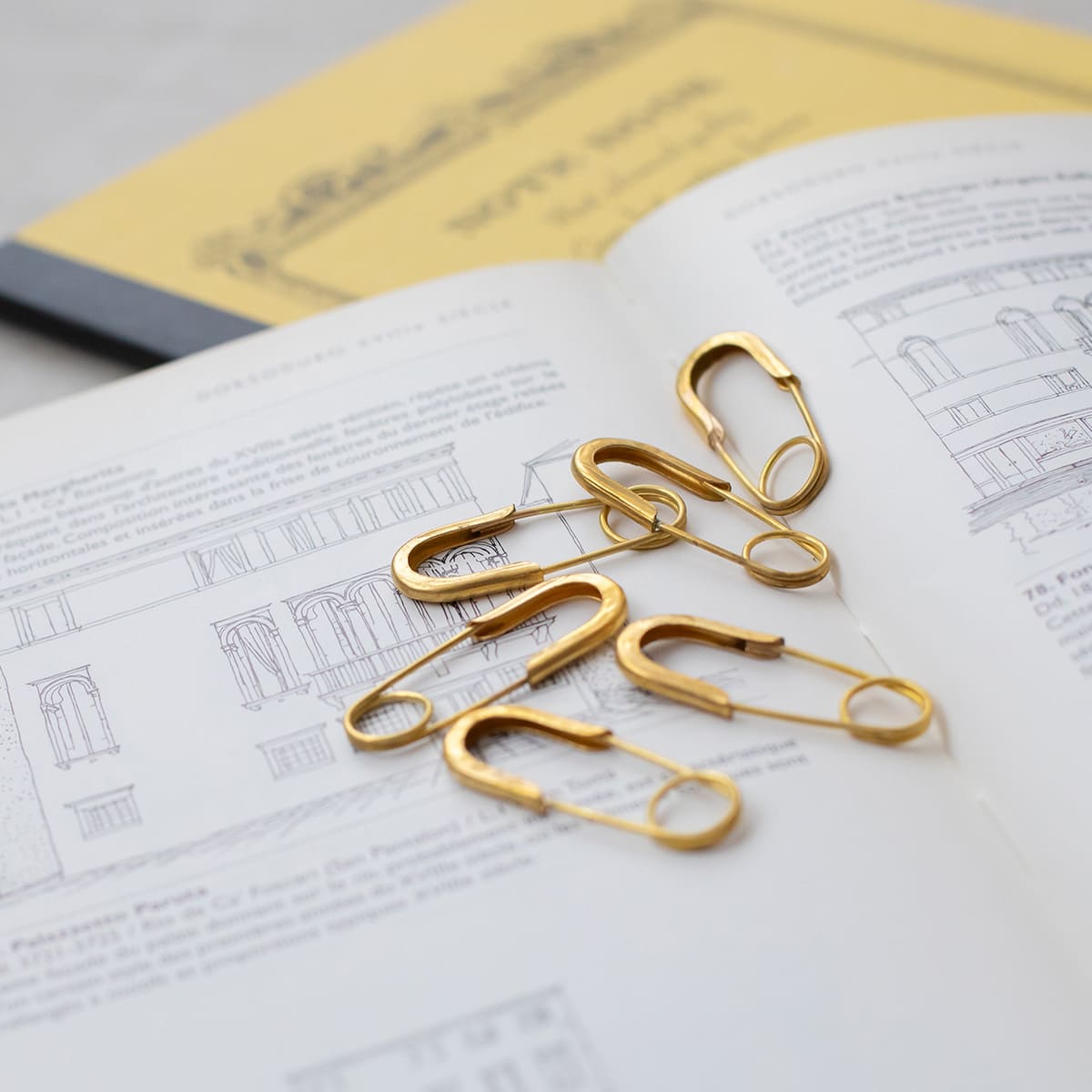 BRASSセーフティピン 6個入