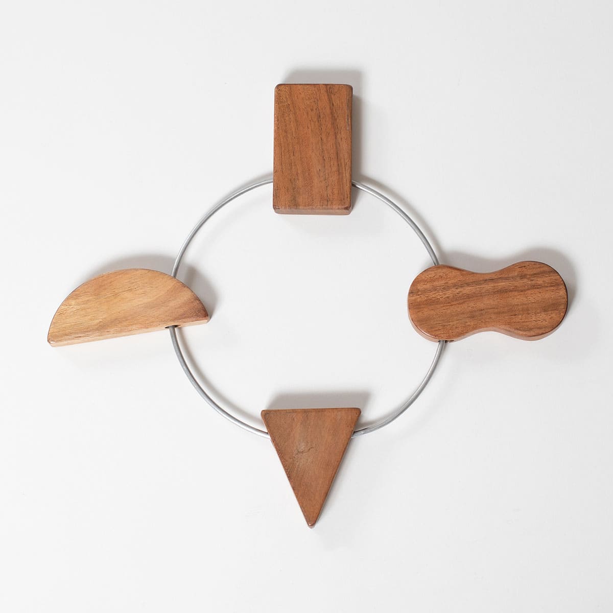 サイズが変えられる 木の鍋敷き