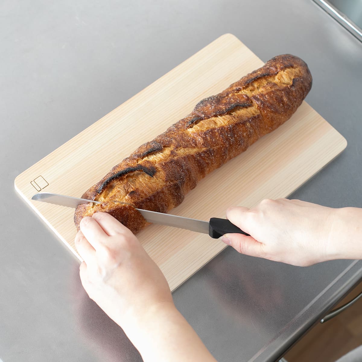 【だけメシちはるさんコラボ】四万十ひのきの極薄まな板 長方形M