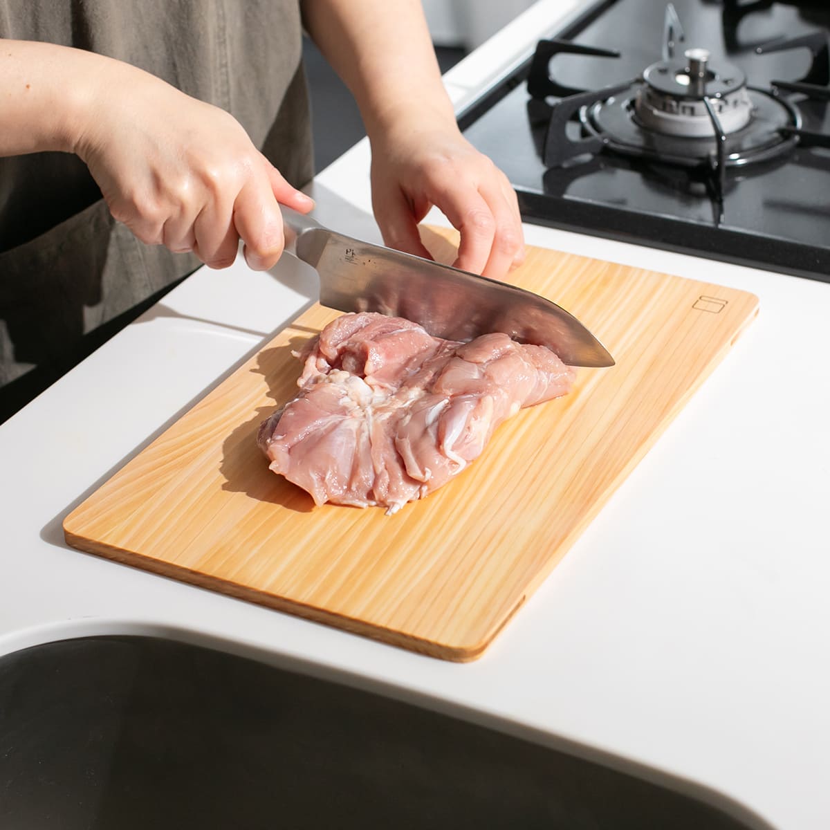 【だけメシちはるさんコラボ】四万十ひのきの極薄まな板 長方形M