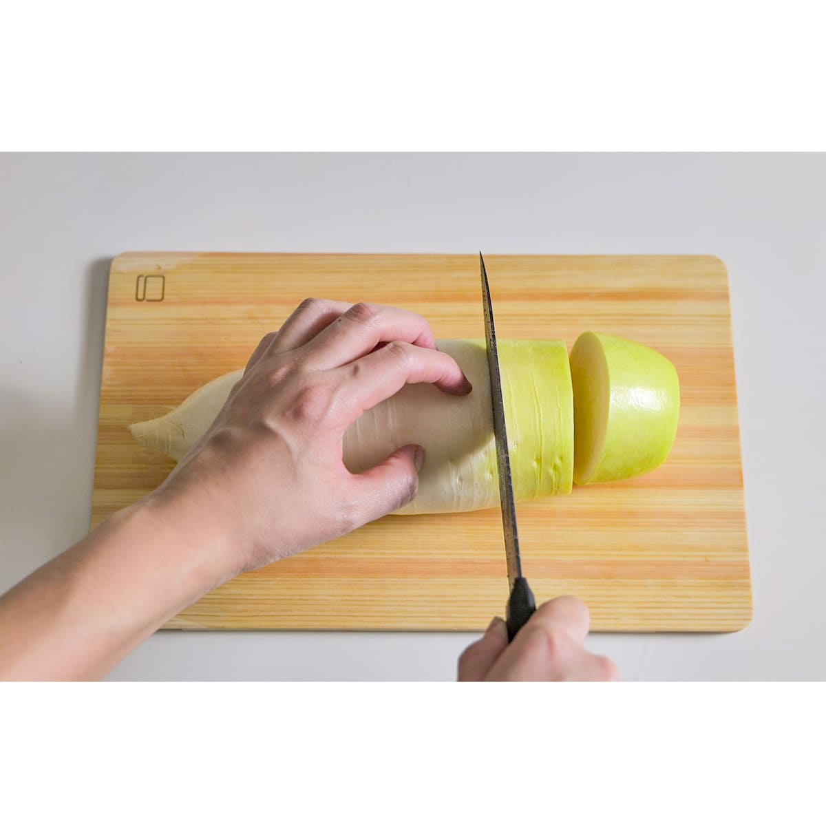 【だけメシちはるさんコラボ】四万十ひのきの極薄まな板 長方形M