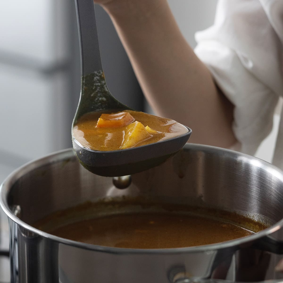 【marna】すくいやすいお玉M