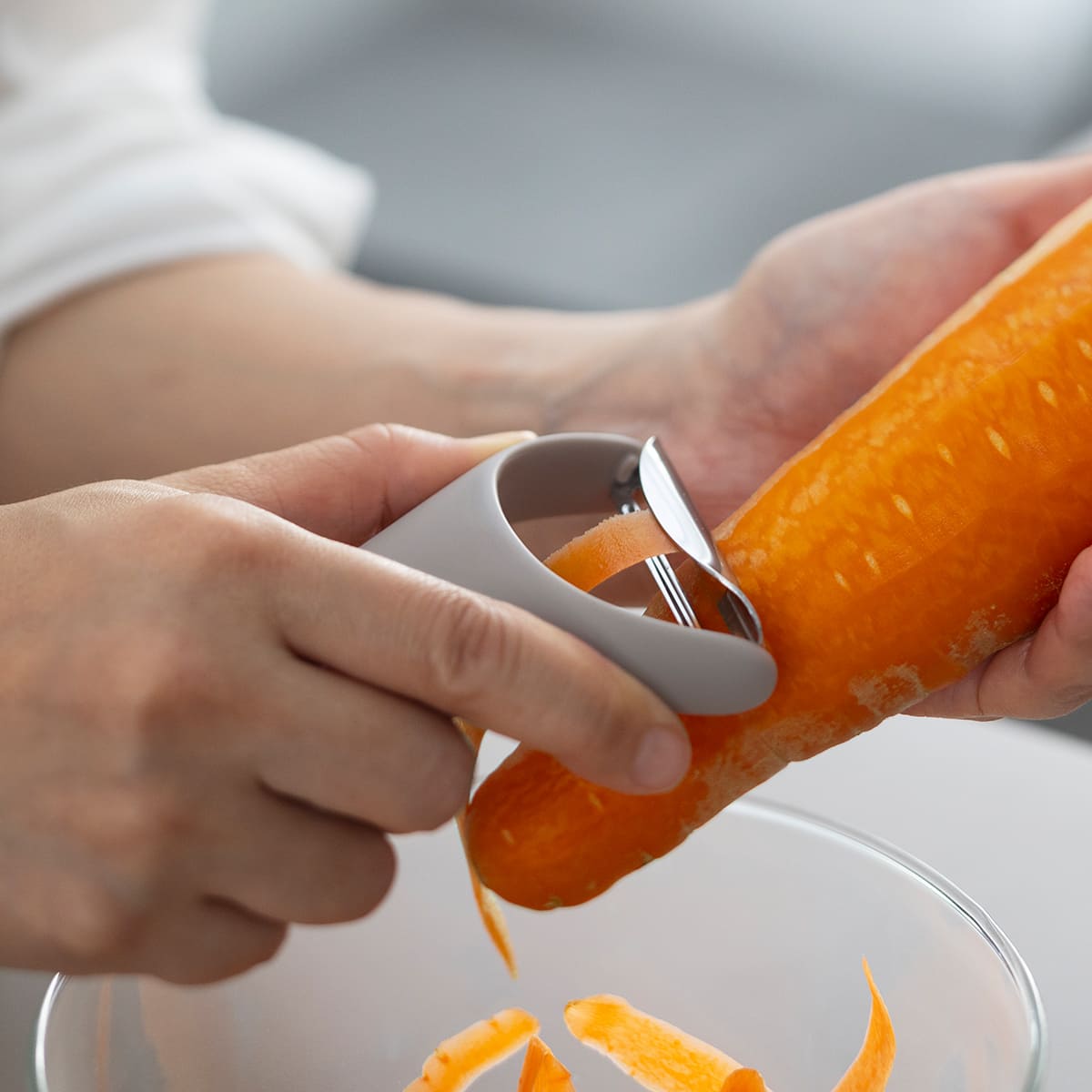 【marna】小回りのきくピーラー