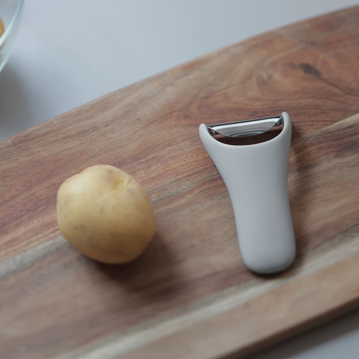 【marna】小回りのきくピーラー