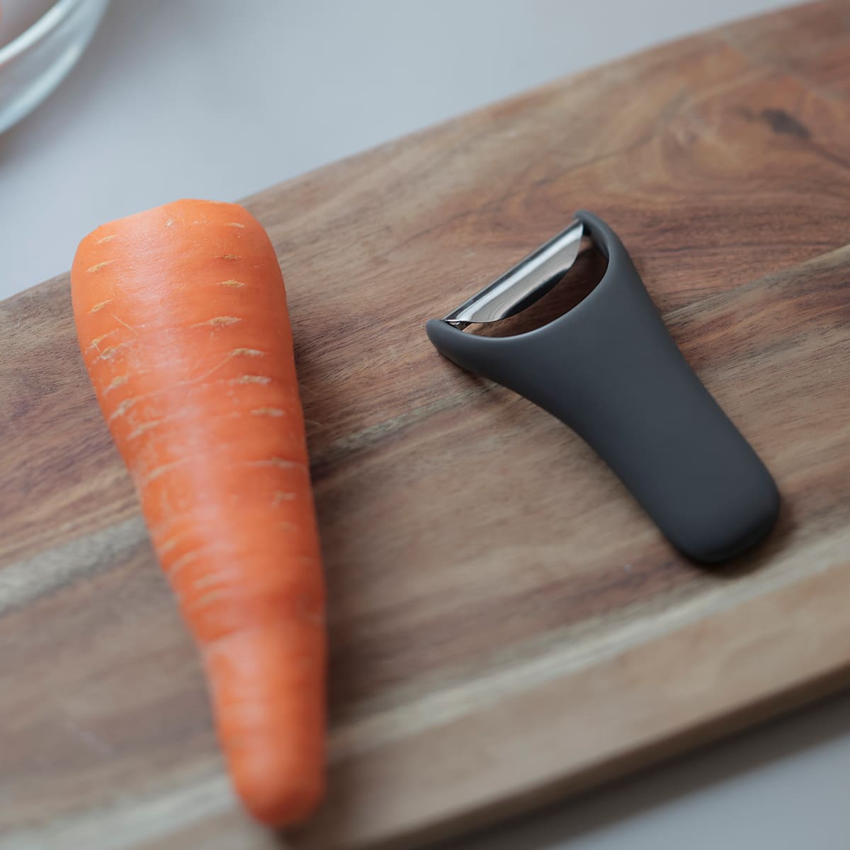 【marna】小回りのきくピーラー