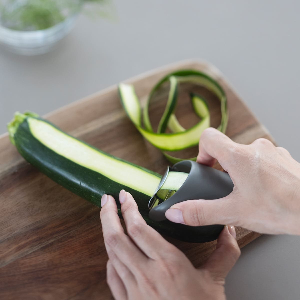 【marna】小回りのきくピーラー