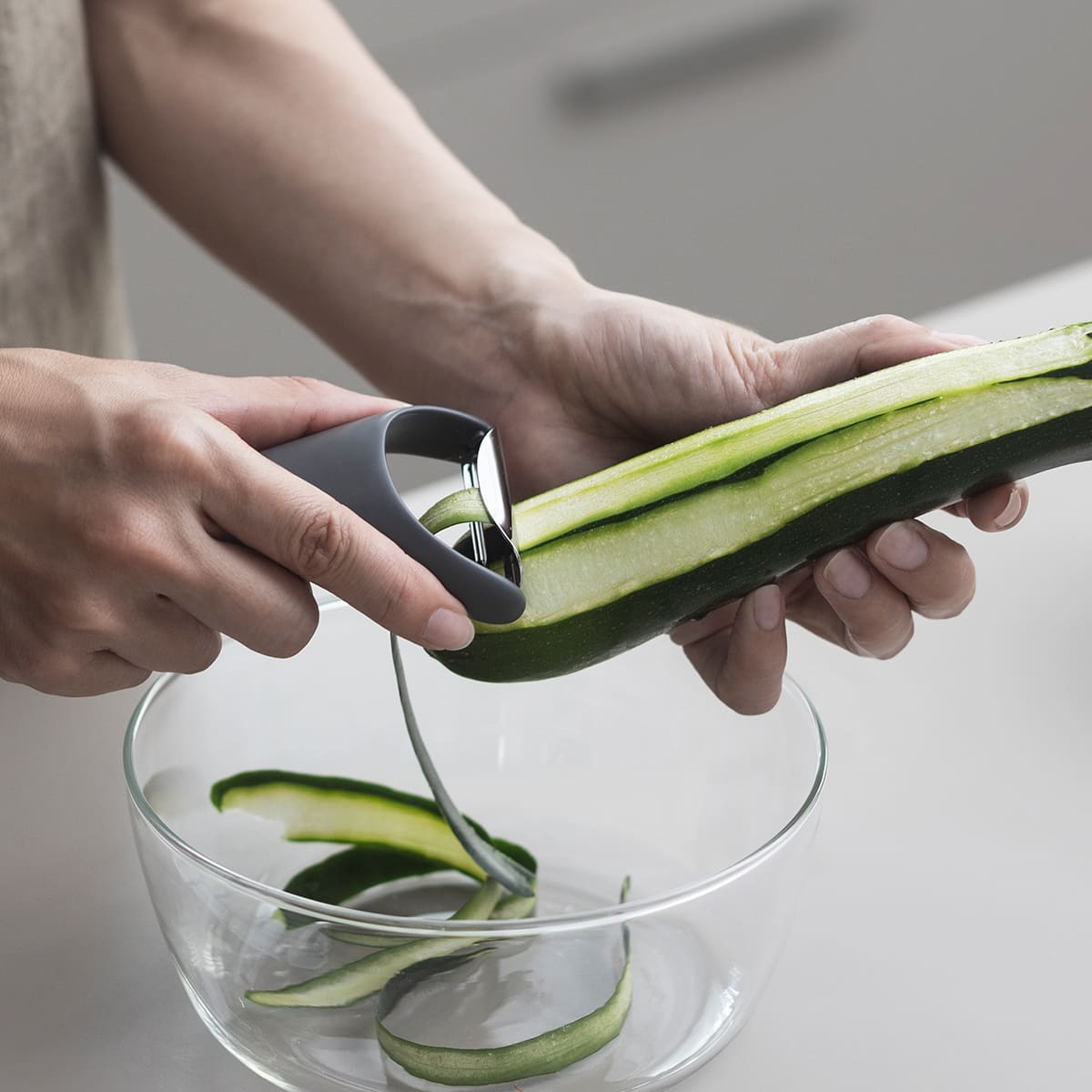 【marna】小回りのきくピーラー