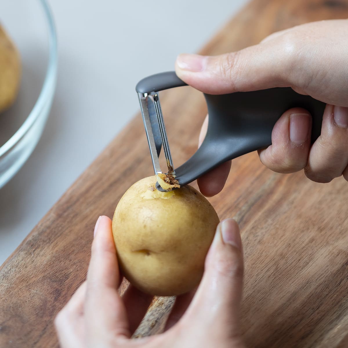 【marna】小回りのきくピーラー