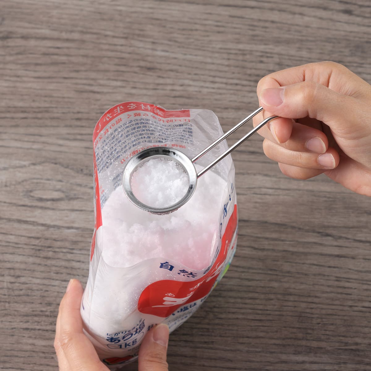 【and】ステンレス粗塩ふり