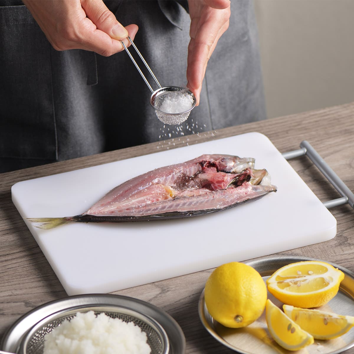 【and】ステンレス粗塩ふり