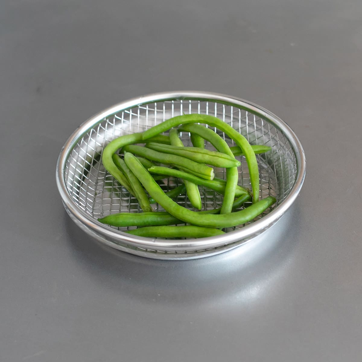 【and】ボウルの蓋にもなるステンレストレー16cm