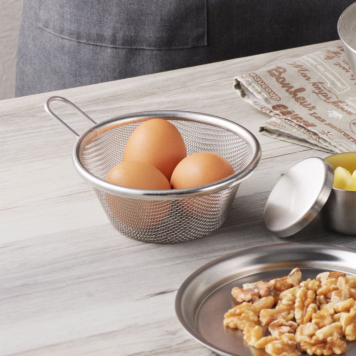 【and】ステンレス手付きストレーナー13cm