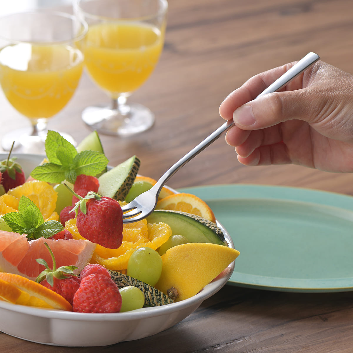 【and】ステンレス柄の長いフォーク