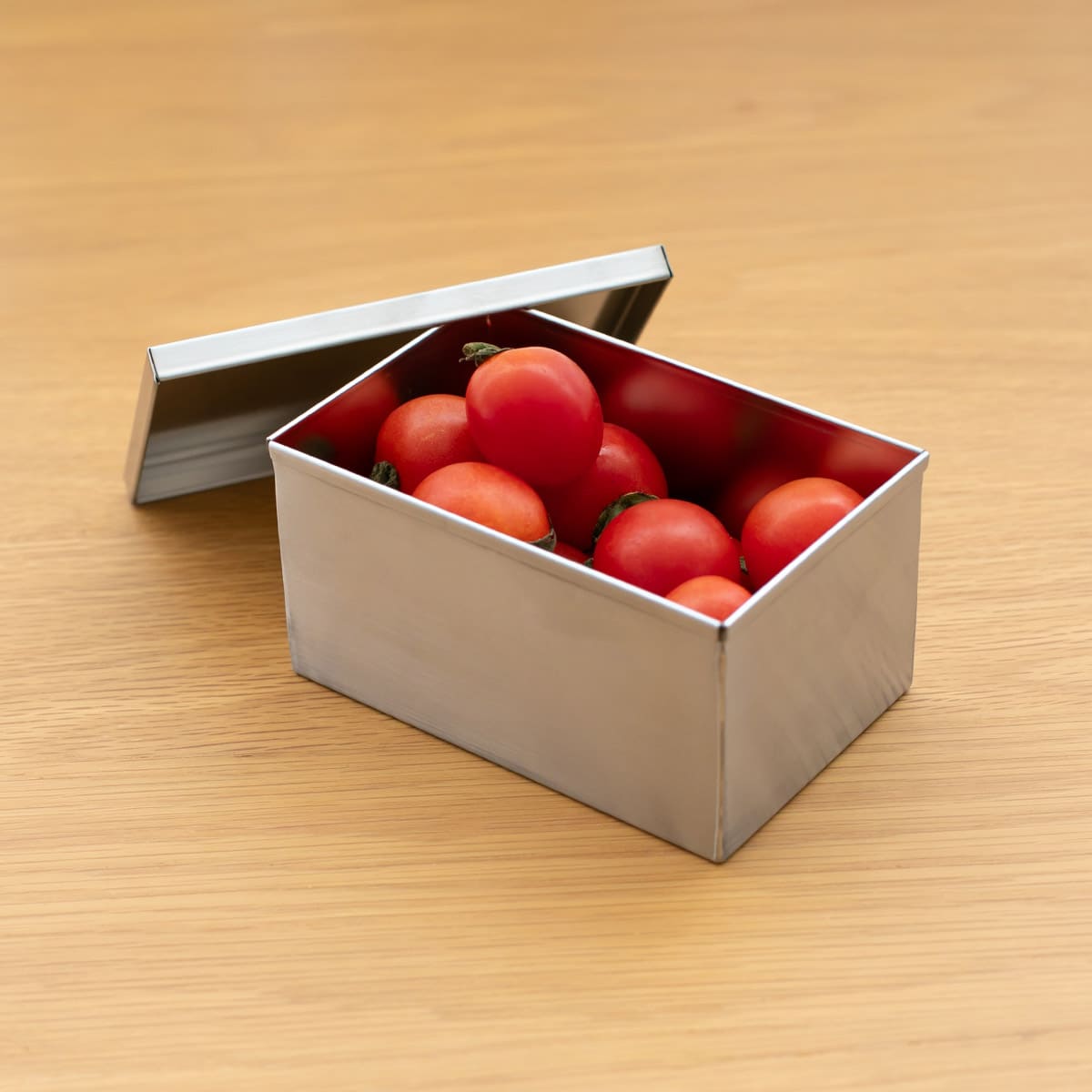 【and】ステンレス角缶 中