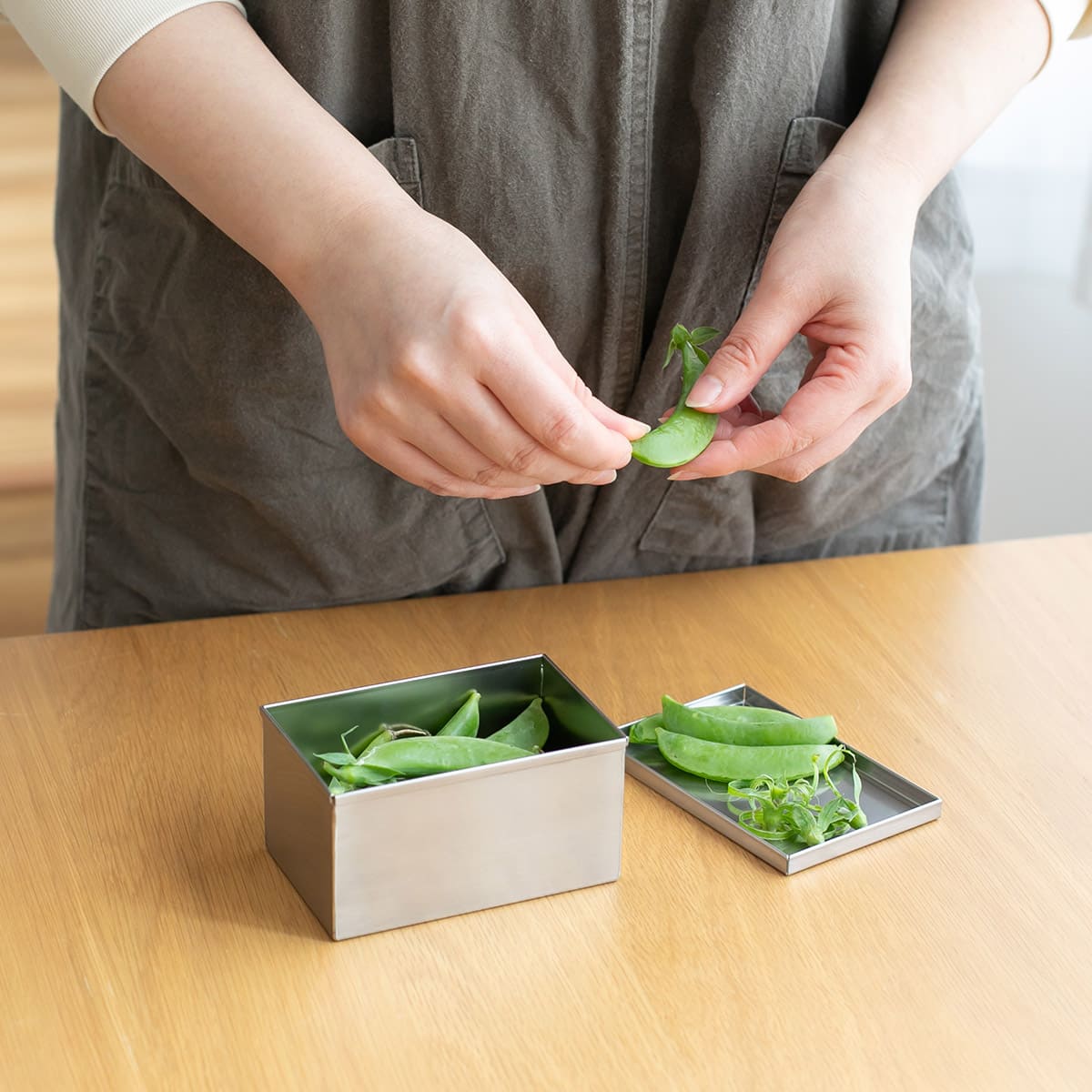 【and】ステンレス角缶 中