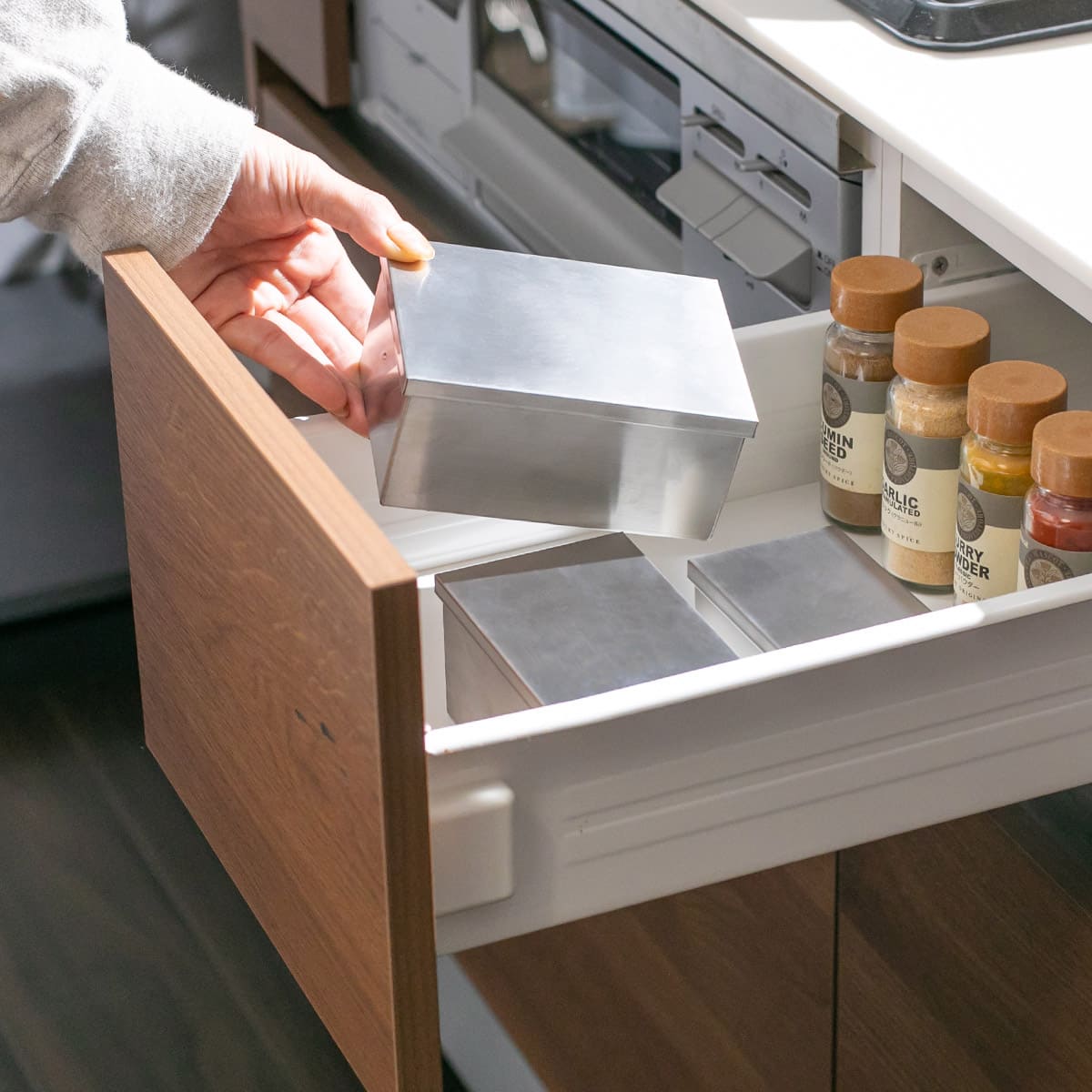 【and】ステンレス角缶 中