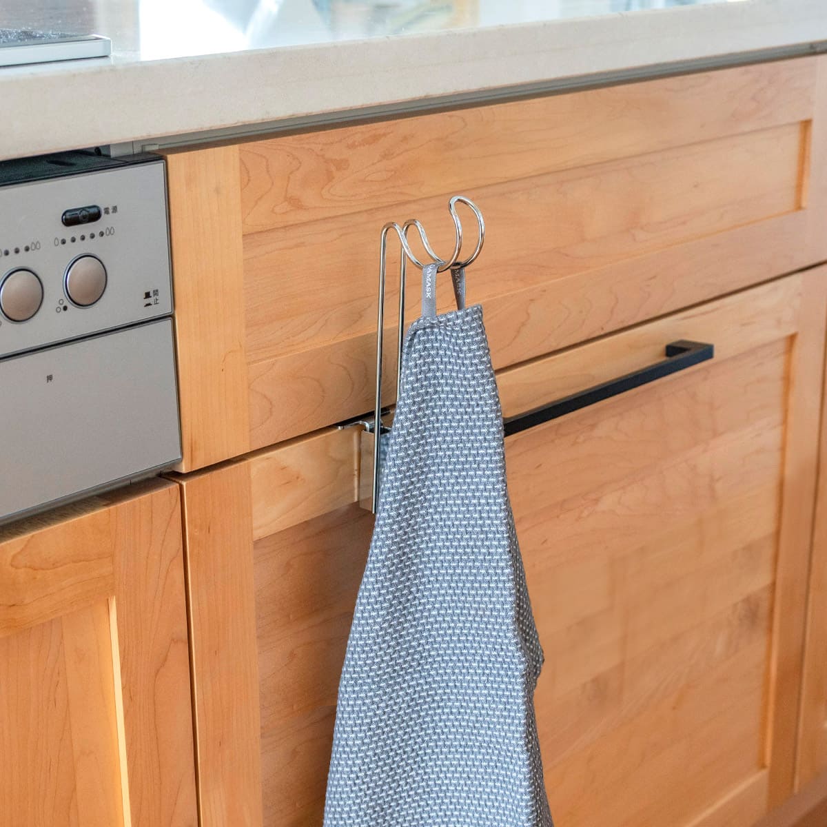 浮いてみえるタオルホルダー ロータイプ