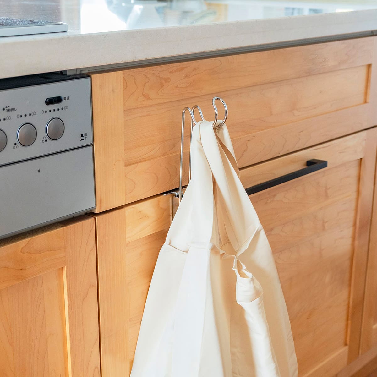 浮いてみえるタオルホルダー ロータイプ