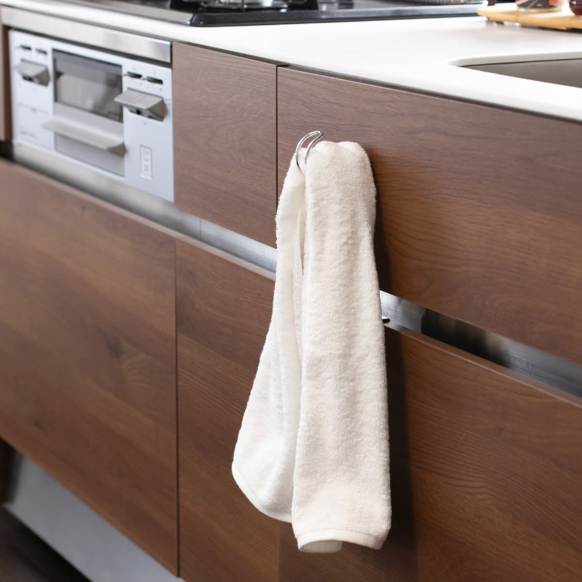 浮いてみえるタオルホルダー ハイタイプ