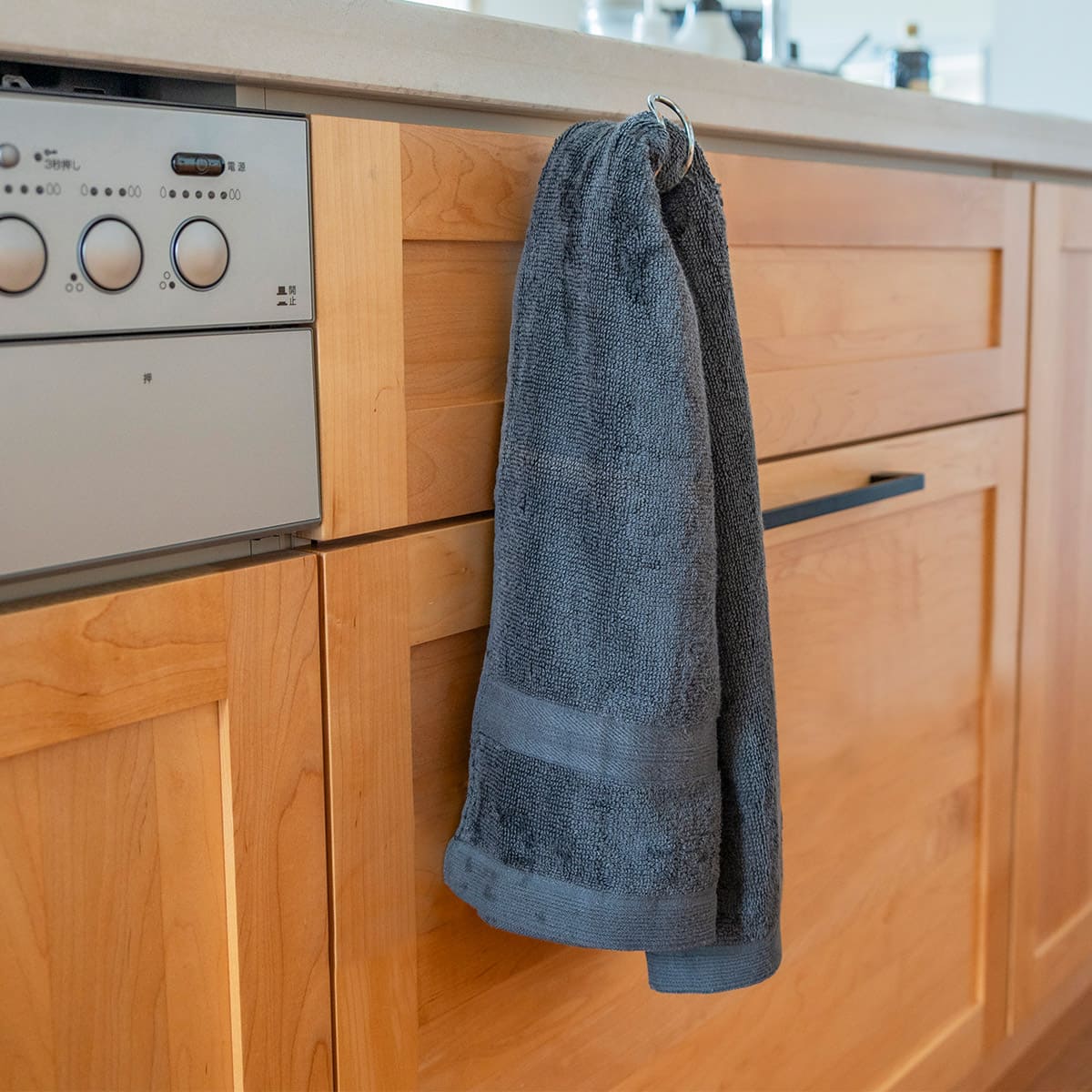 浮いてみえるタオルホルダー ハイタイプ