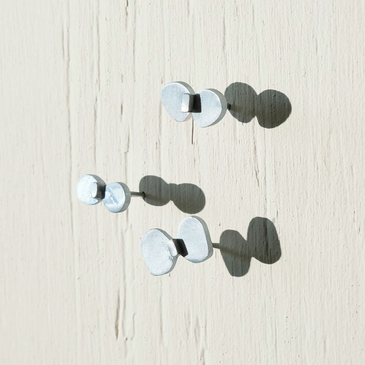 アルミの飾りピン 5個入