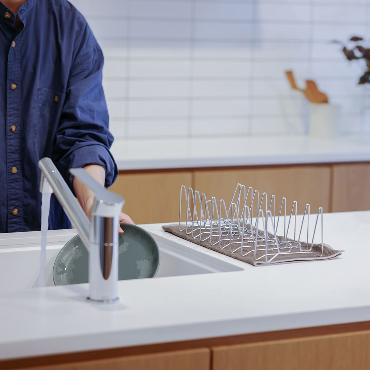 コンパクトになる水切りラック