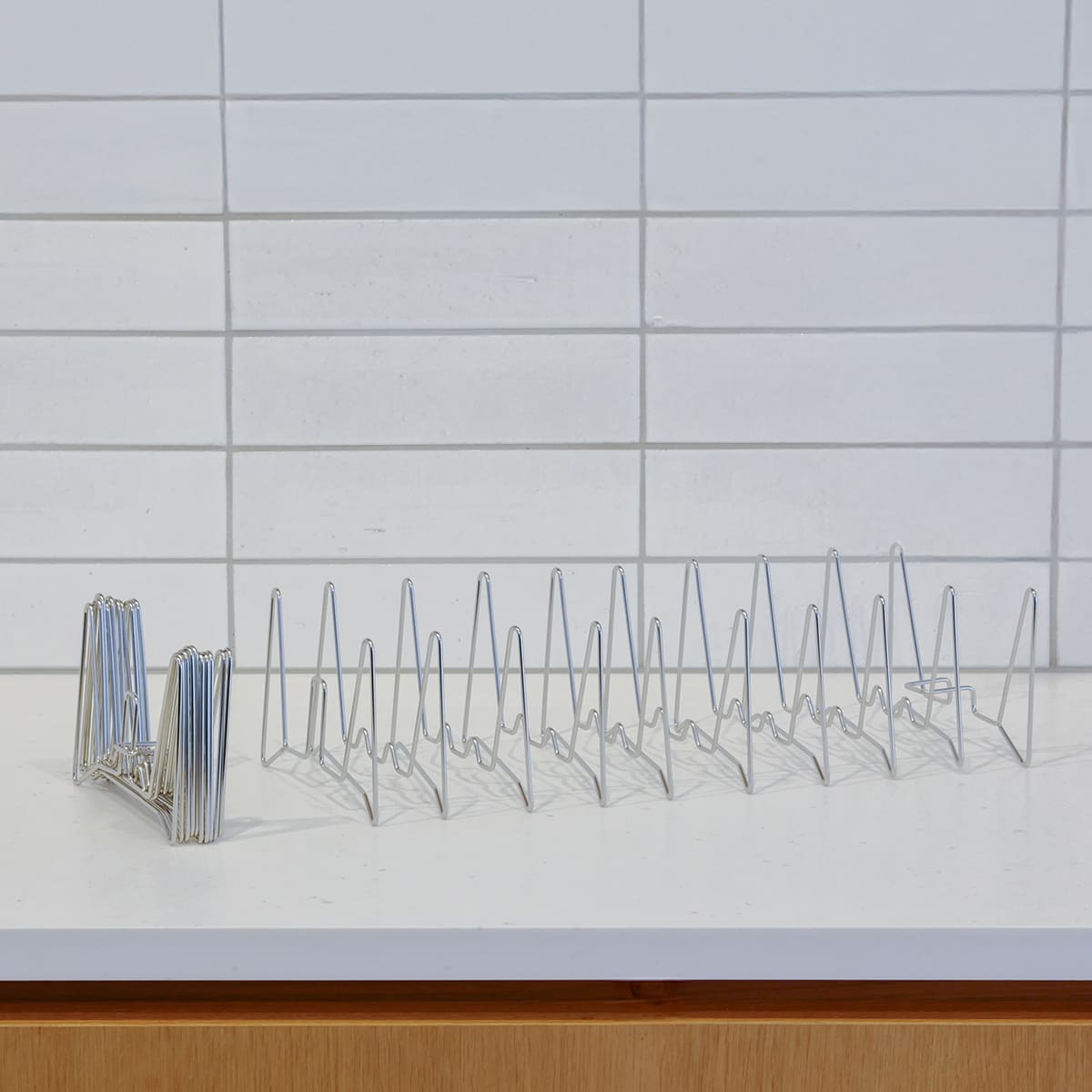 コンパクトになる水切りラック