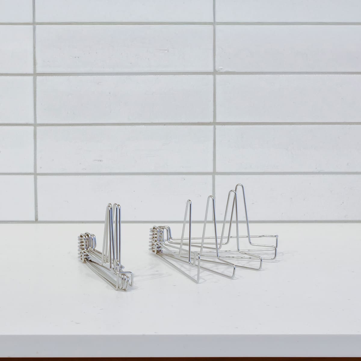 コンパクトになるボトルスタンド