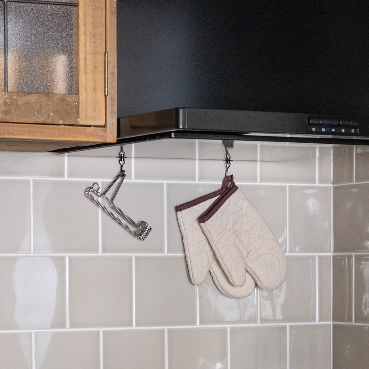 コンパクトになるボトルスタンド