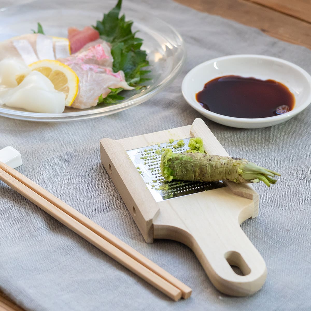 燕三条製 朴の木を使った手のひら薬味おろし