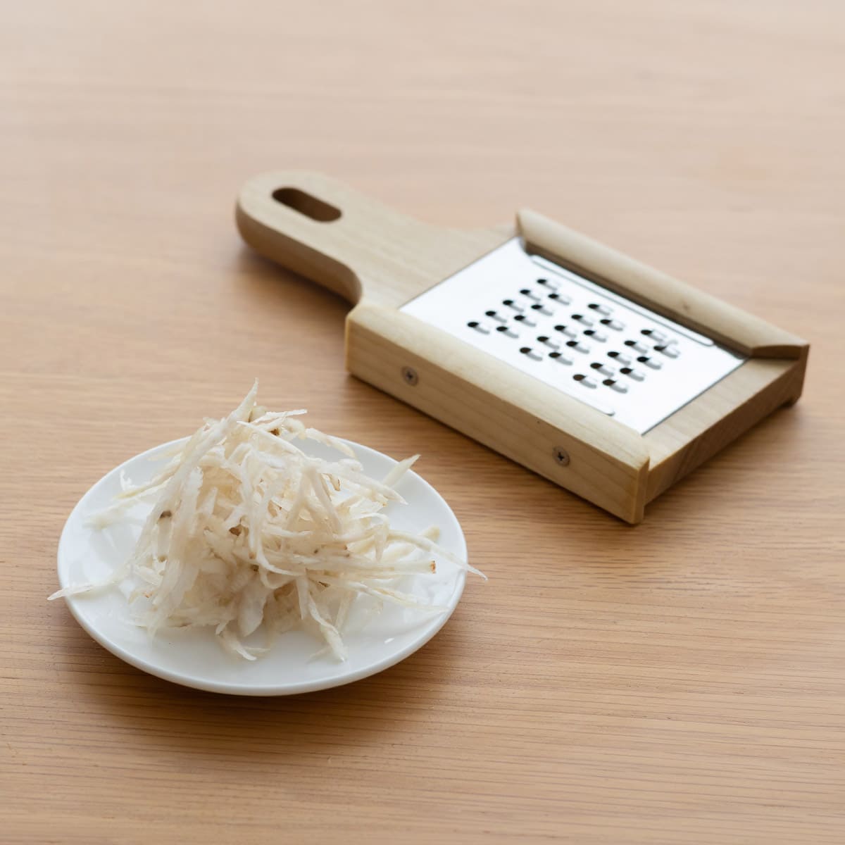 燕三条製 朴の木を使った手のひらささがきスライサー