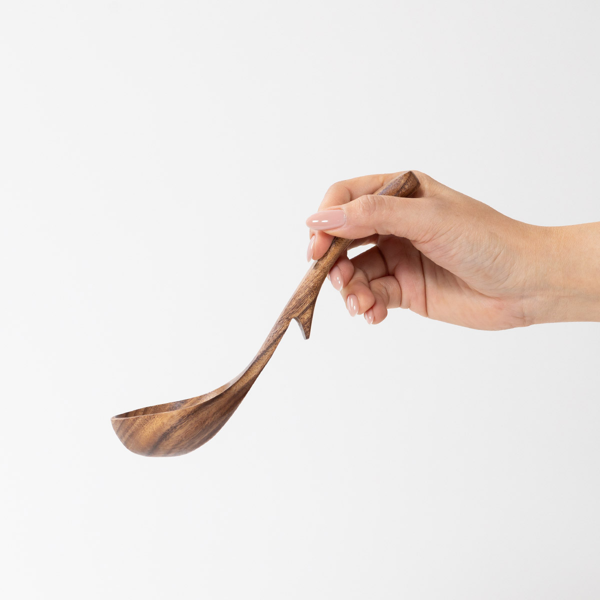 お鍋のフチに引っ掛けられる天然木のお玉 小