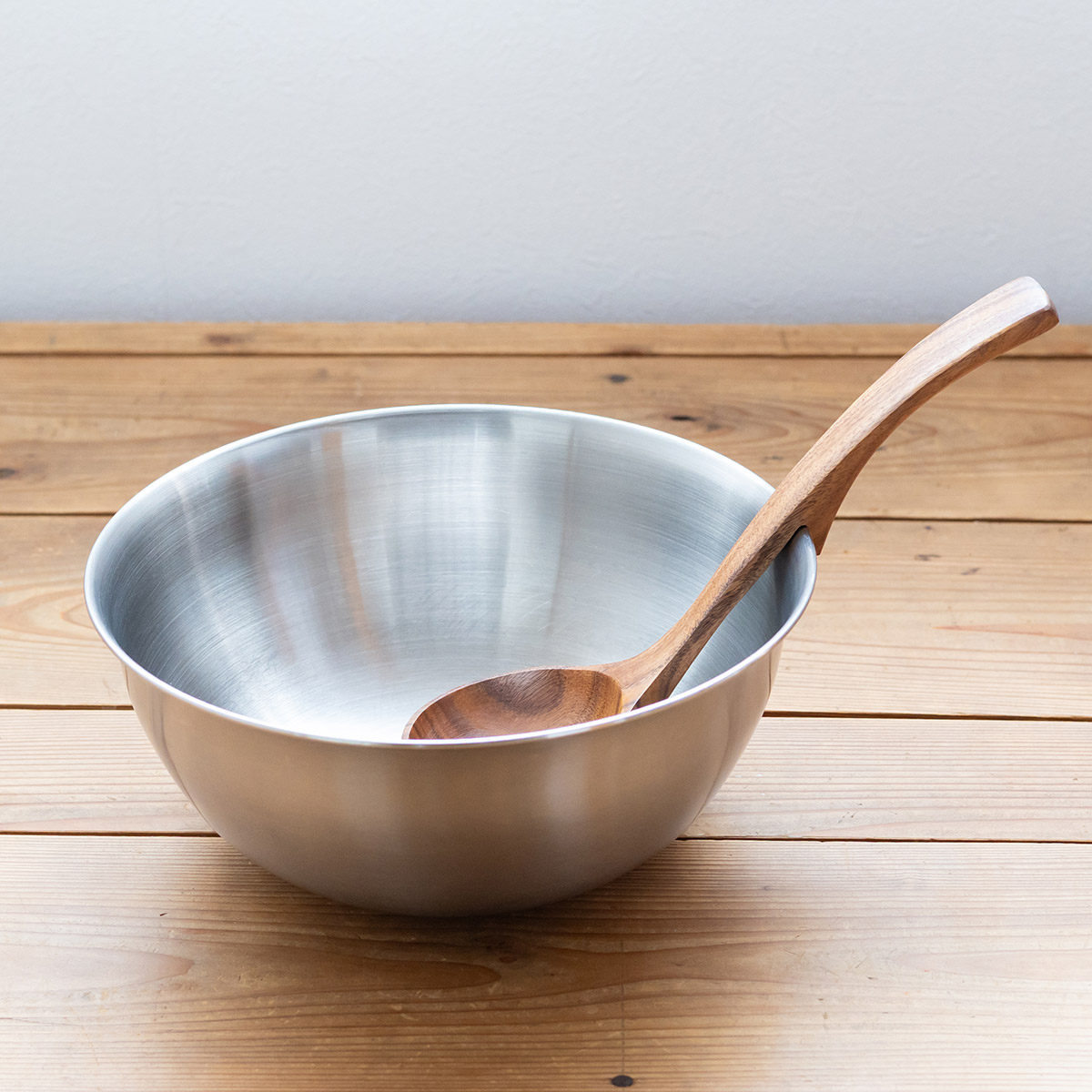 お鍋のフチに引っ掛けられる天然木のお玉 大