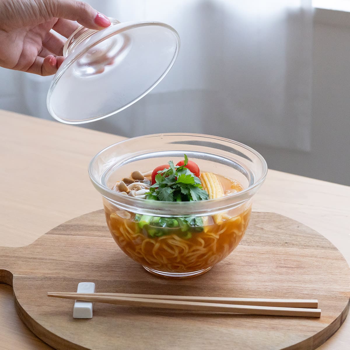 ガラスの丼鉢