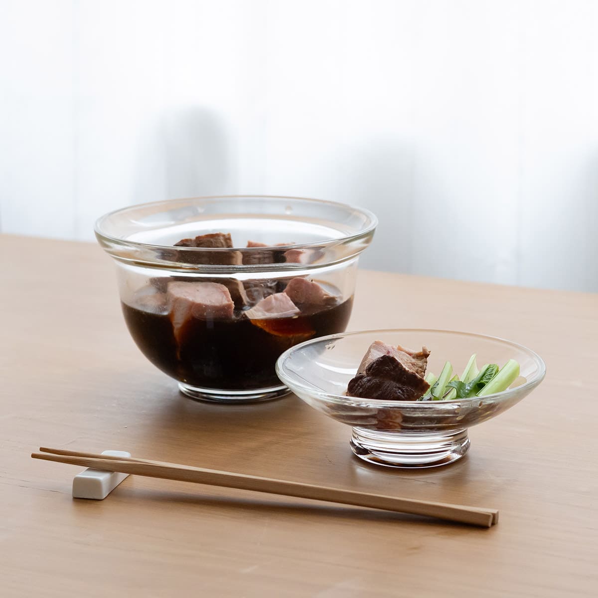ガラスの丼鉢