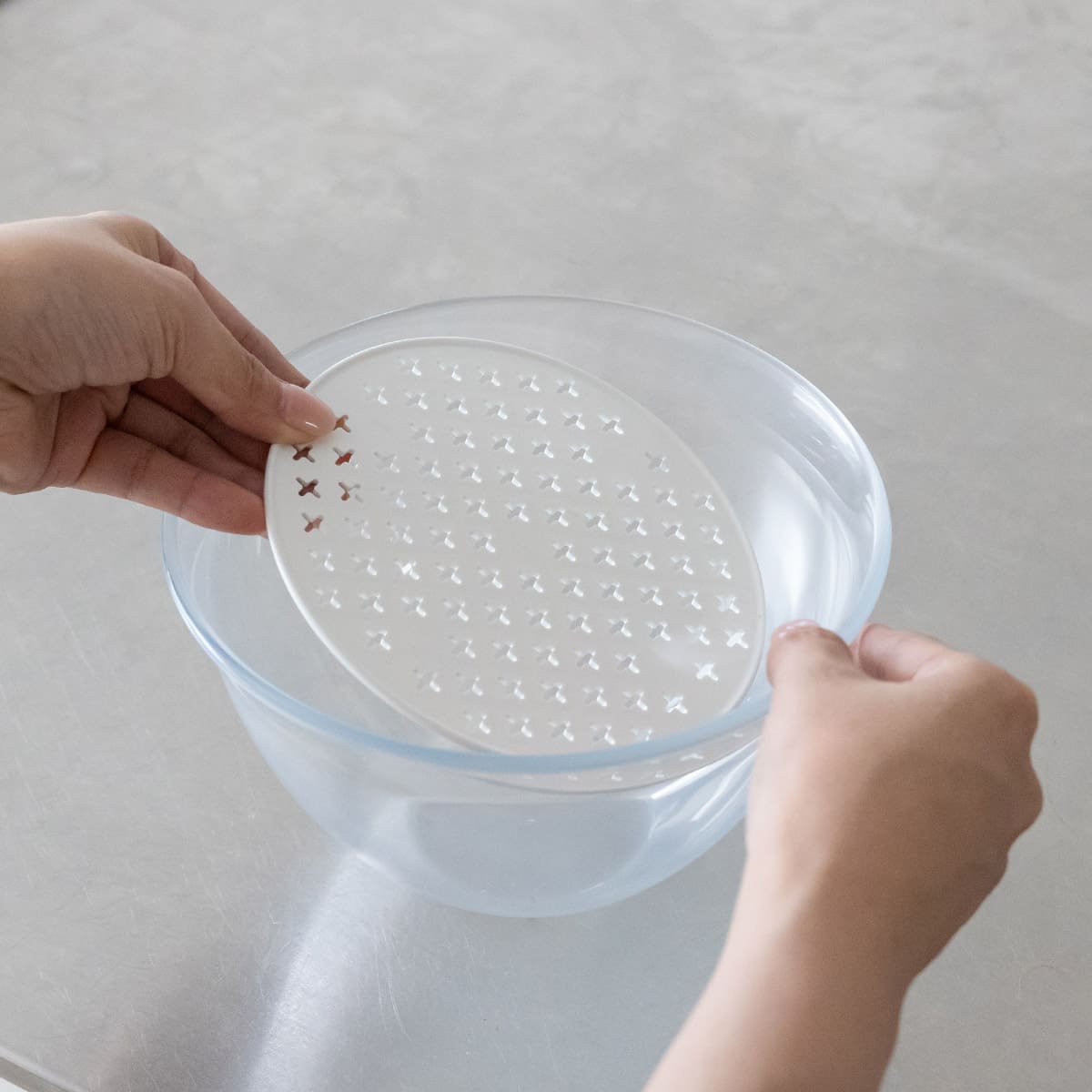 【suiro】レンジ対応深型ボウル用 蒸し目皿