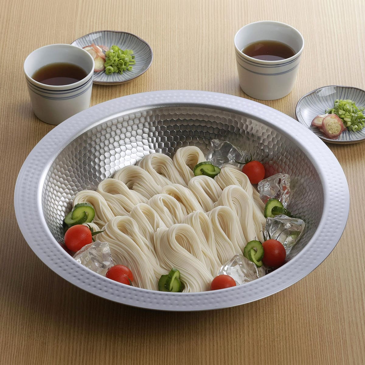継ぎ目のないステンレス卓上鍋蒸し皿付き 30cm